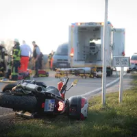 562872749-motorradfahrer-unfall-ts30-nahe-petting-schwer-verletzt-qfa6.jpg